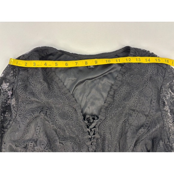 Torrid Black Lace Long Sleeve Top Size 1 Whimsigoth Witchy - Picture 2 of 5